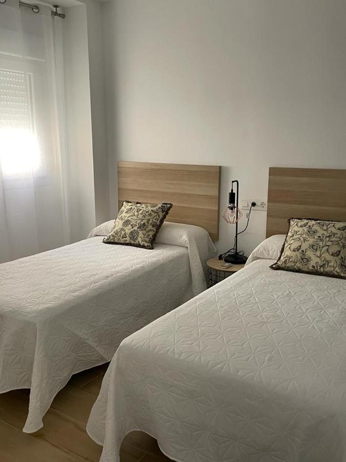 Apartamentos La Hormiga Deluxe Adra Bagian luar foto