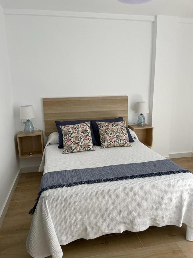 Apartamentos La Hormiga Deluxe Adra Bagian luar foto